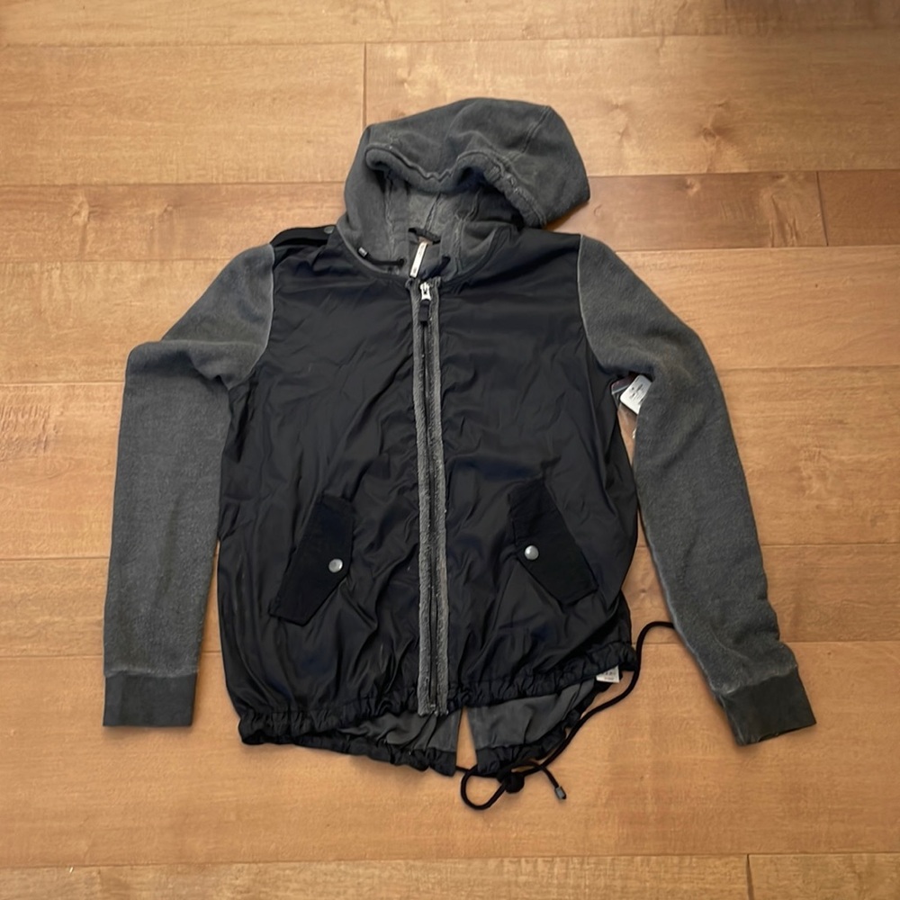Free People windbreaker! New!